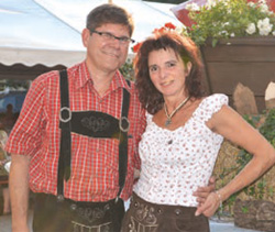 Friederike und Dietmar Madinsky beim Volksfest. Foto:privat